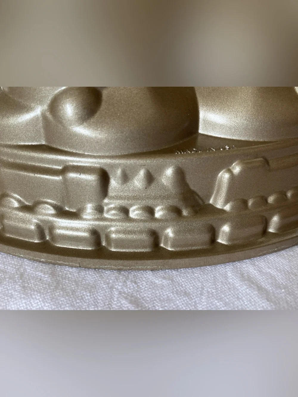 Nordic Ware Holiday Christmas Tree Bundt Cake Baking Pan 10 Cup Made in USA